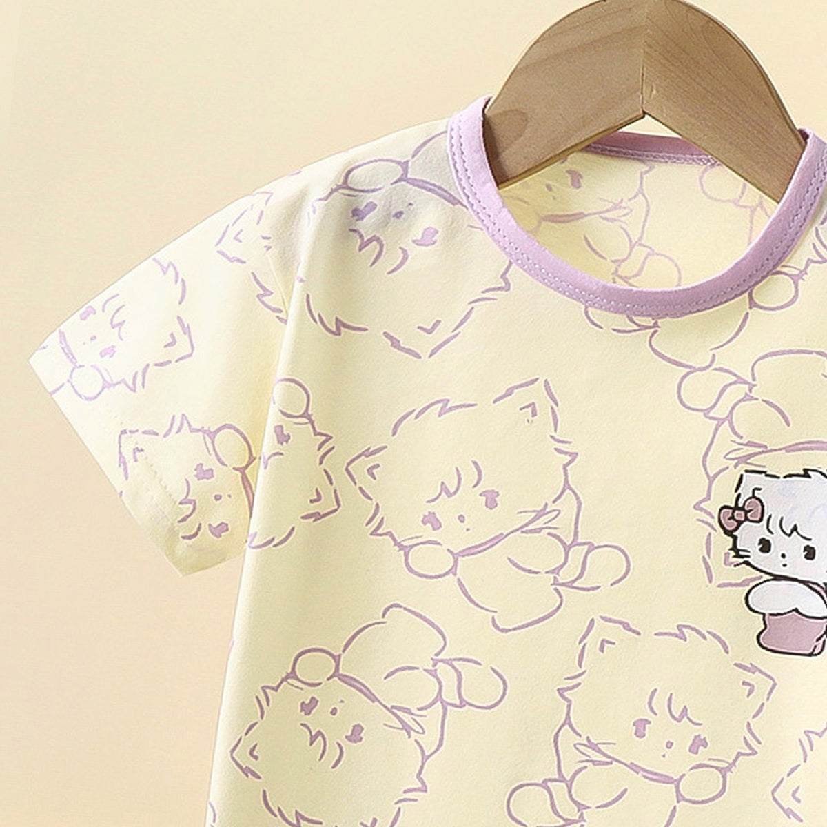Girls Printed Short Sleeves T-shirt With Trousers