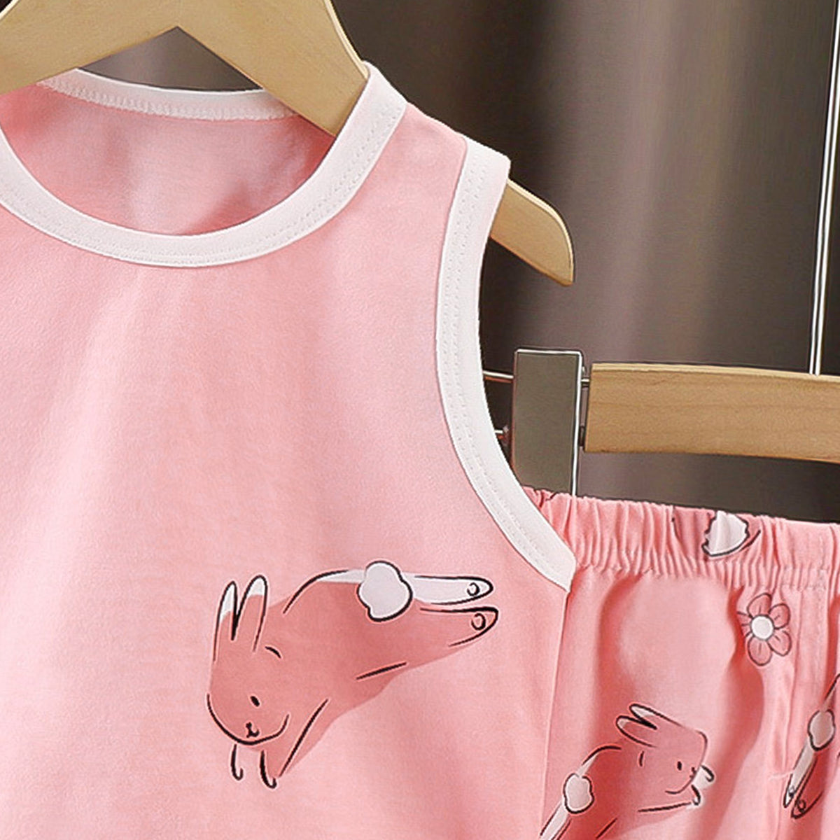 Girls Printed Round Neck Pure Cotton T-shirt With Shorts
