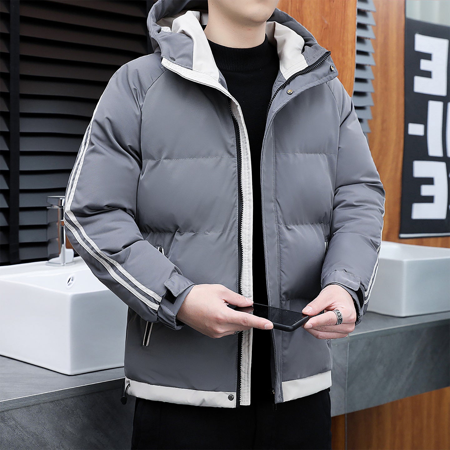 Men Hooded Neck Quilted Jacket