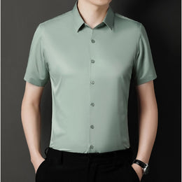 Men Slim Fit Solid Spread Collar Casual Shirt