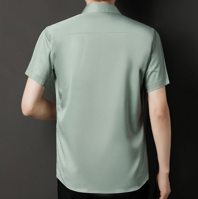 Men Slim Fit Solid Spread Collar Casual Shirt