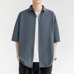 Men Solid Spread Collar Casual Shirt