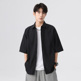 Cutaway Collar Short Sleeves Shirt