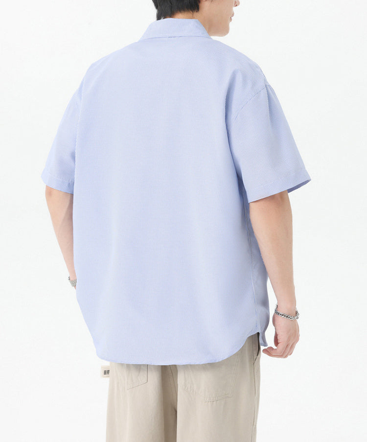 Men Vertical Striped Spread Collar Casual Shirt