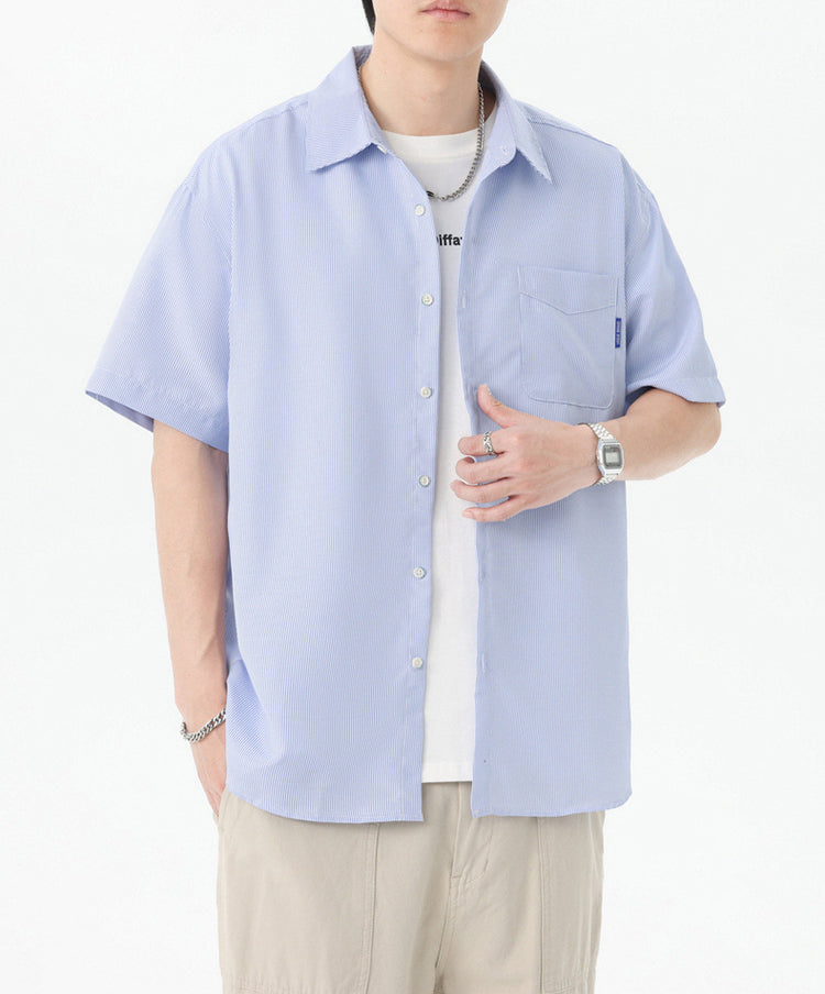 Men Vertical Striped Spread Collar Casual Shirt