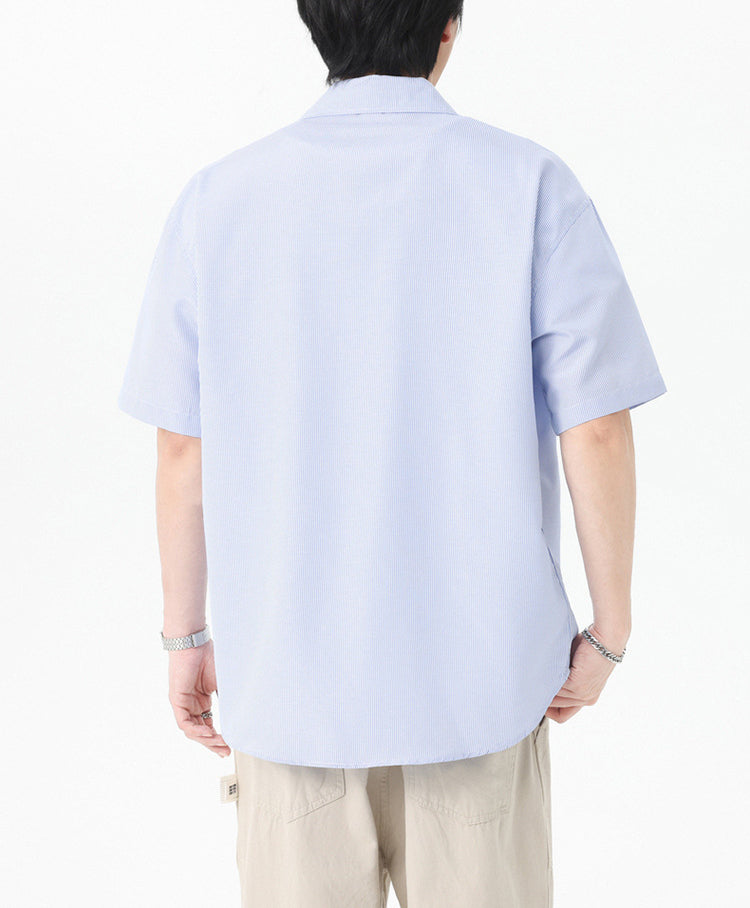 Men Vertical Striped Spread Collar Casual Shirt