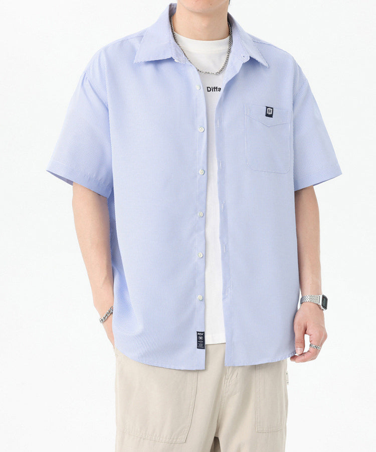 Men Vertical Striped Spread Collar Casual Shirt