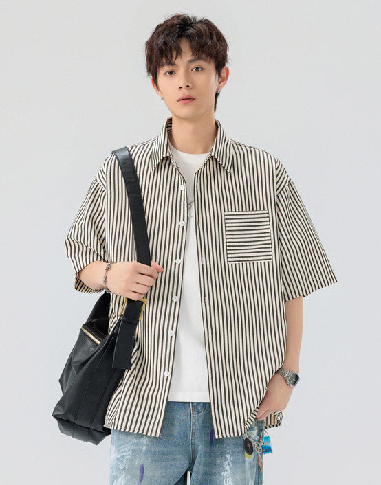 Men Vertical Striped Spread Collar Casual Shirt