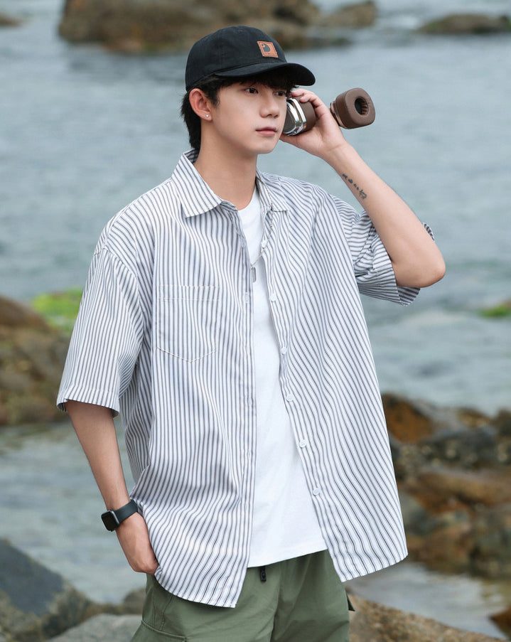Vertical Stripes Striped Cutaway Collar Short Sleeves Shirt