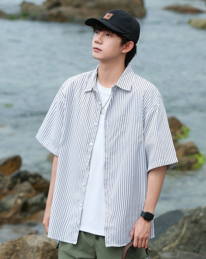 Vertical Stripes Striped Cutaway Collar Short Sleeves Shirt