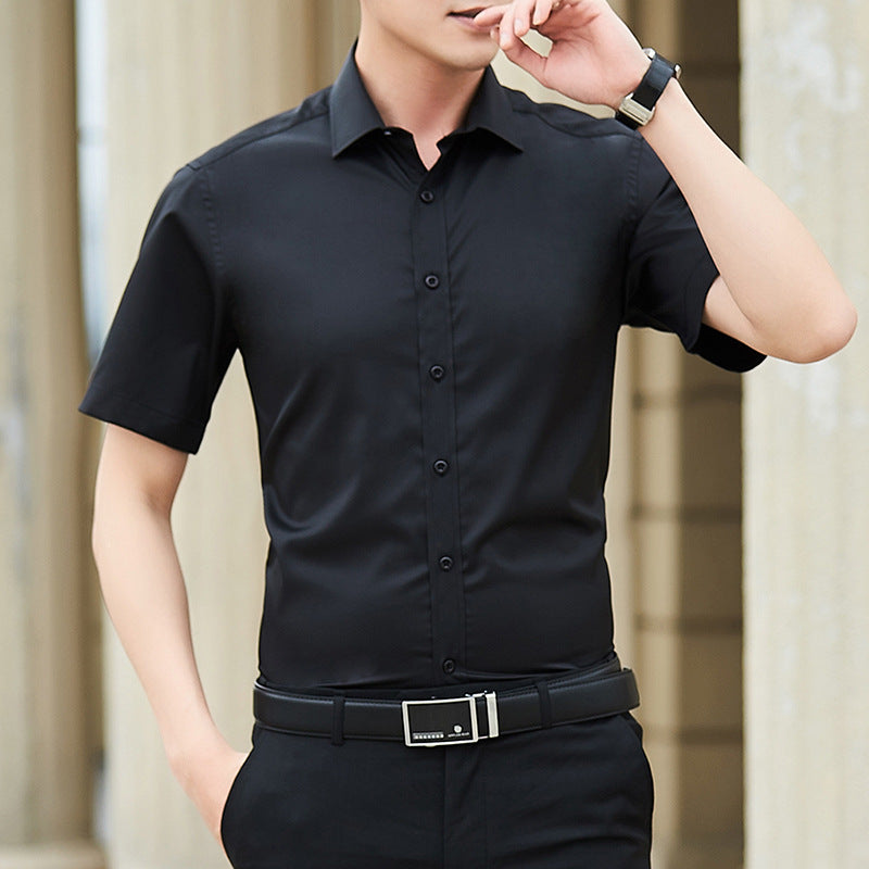 Men Solid Spread Collar Casual Shirt