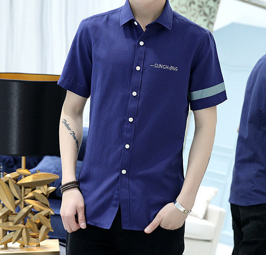 Men Solid Spread Collar Casual Shirt