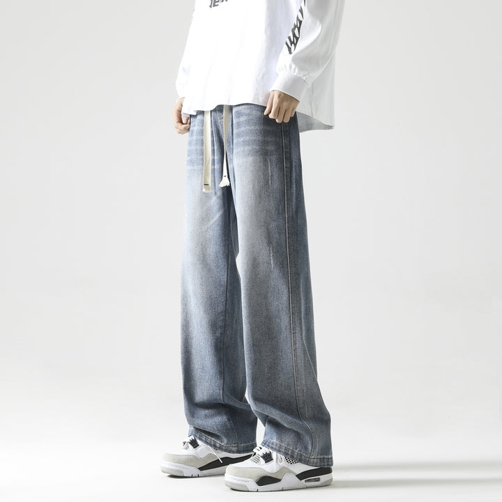 Men Relaxed Fit Mid-Rise Light Fade Jeans
