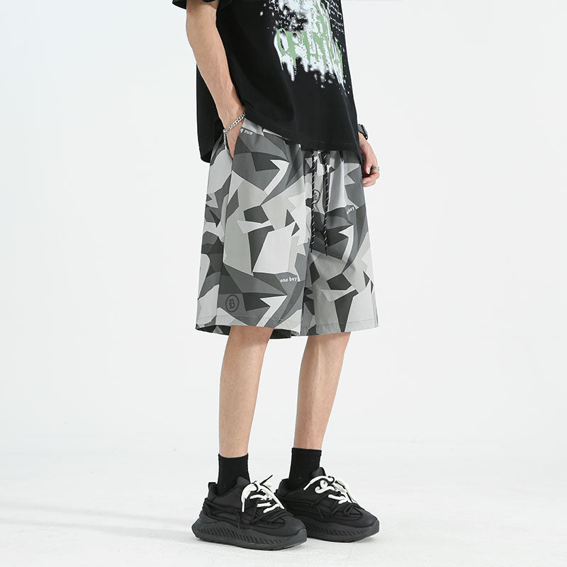 Men Printed Low-Rise Shorts