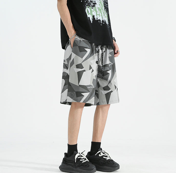 Men Printed Low-Rise Shorts