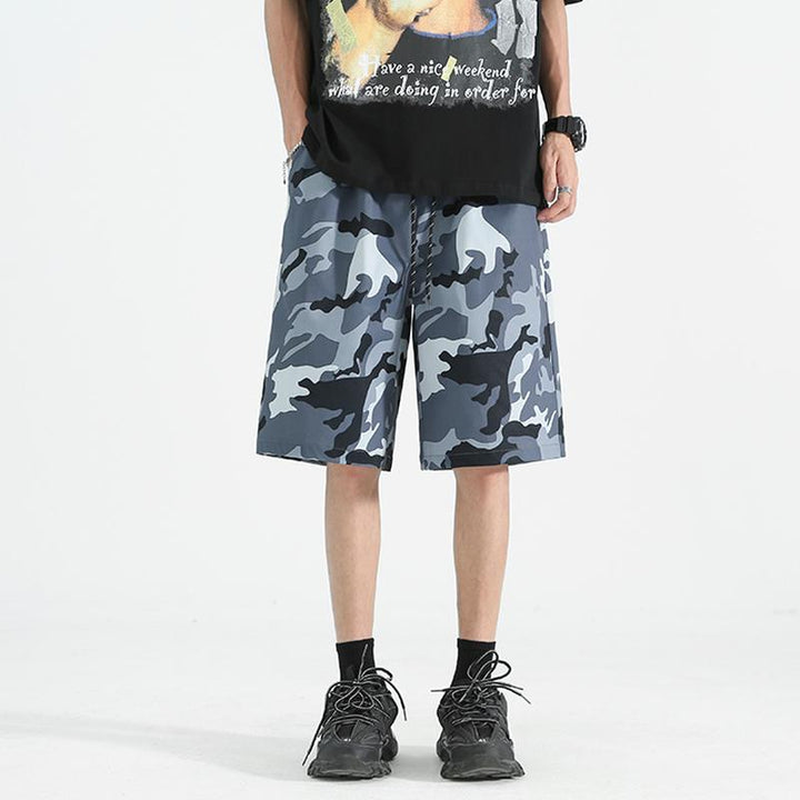 Men Camouflage Printed Low-Rise Shorts
