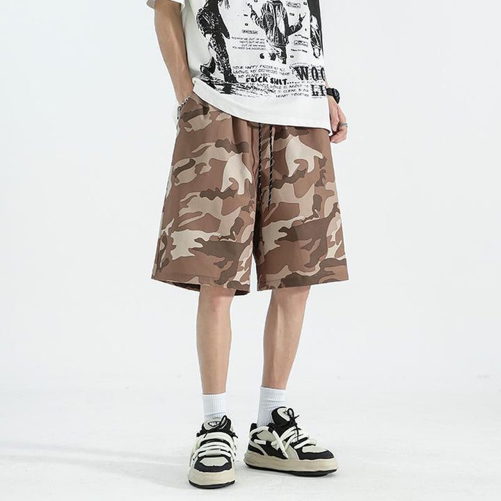 Men Camouflage Printed Low-Rise Shorts