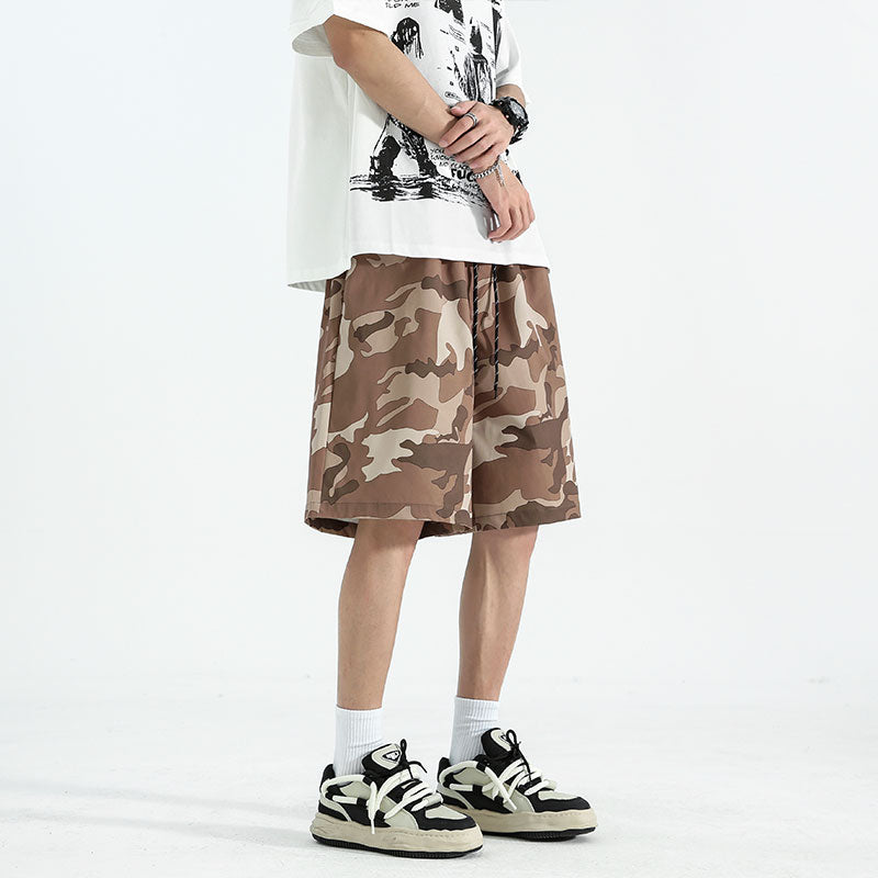Men Camouflage Printed Low-Rise Shorts