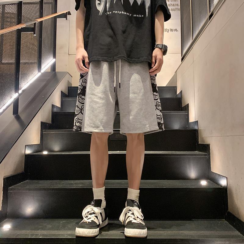 Men Graphic Printed Low-Rise Regular Shorts