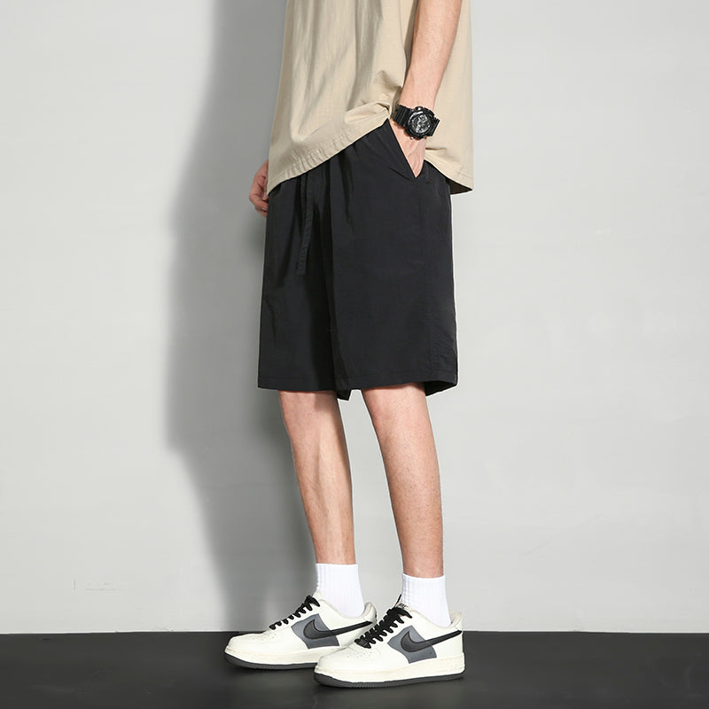 Men Low-Rise Outdoor Shorts