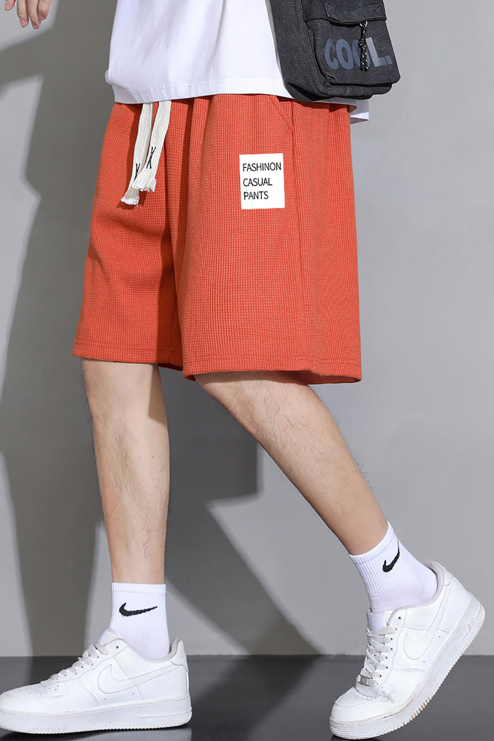 Men Printed Mid-Rise Shorts