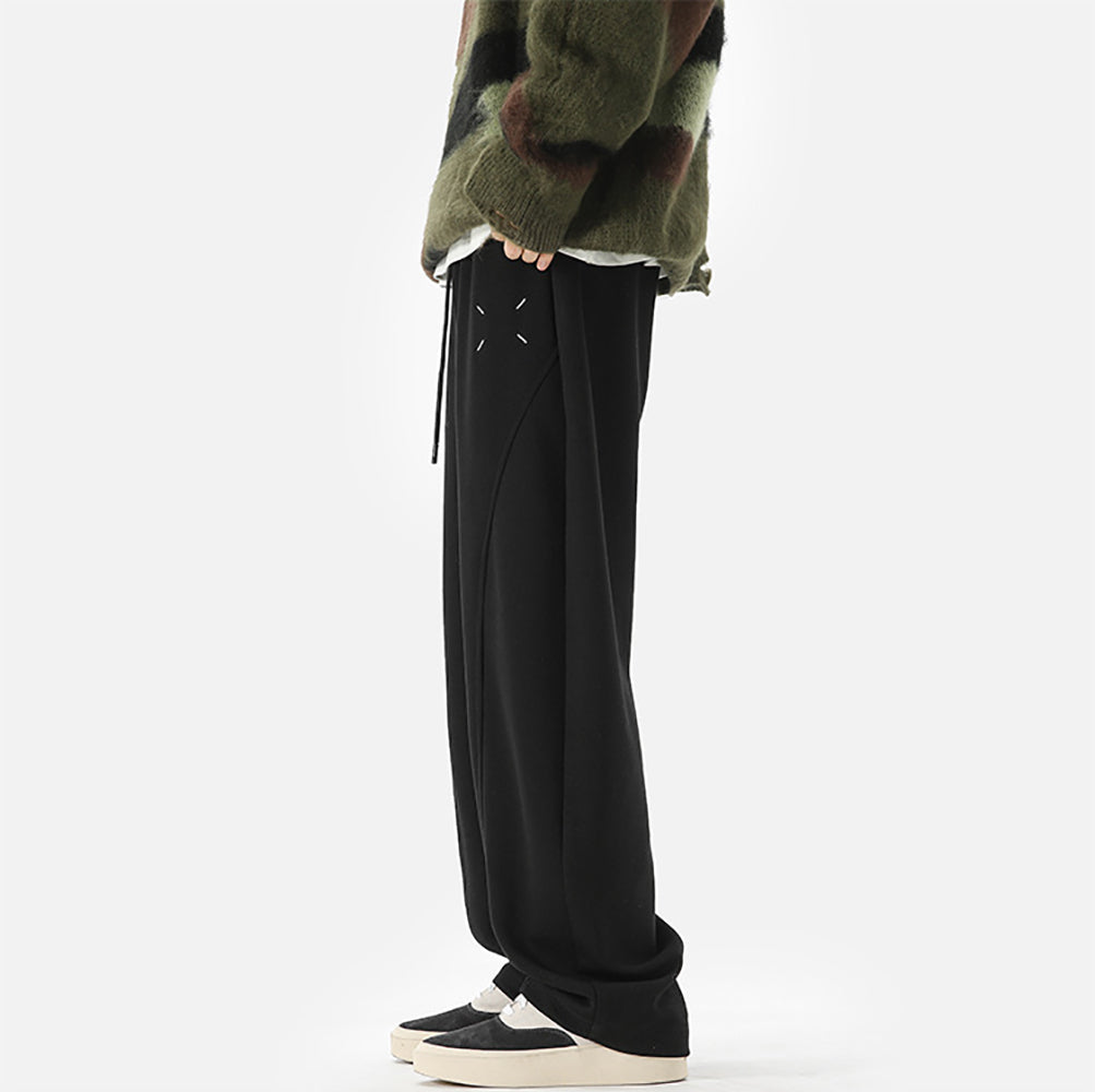 Men Loose Fit Easy Wash Pleated Trousers