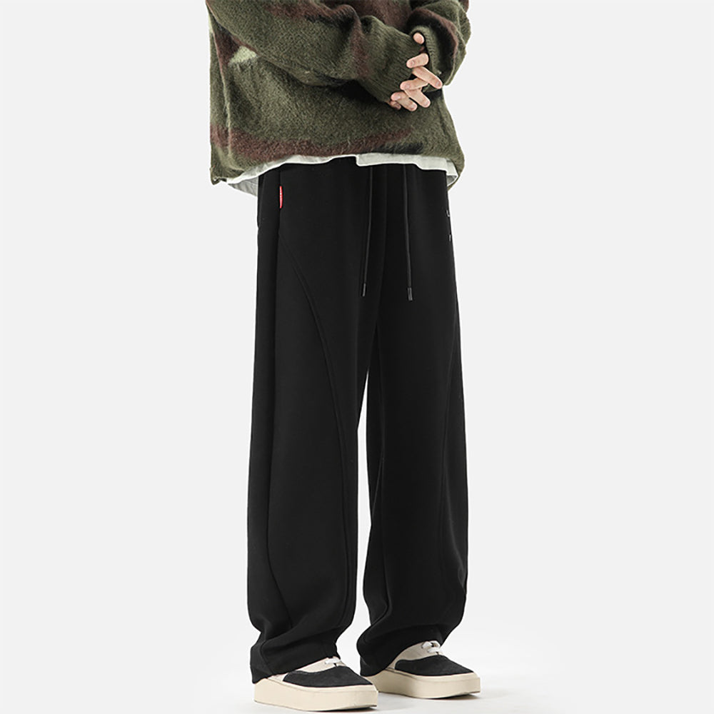Men Loose Fit Easy Wash Pleated Trousers
