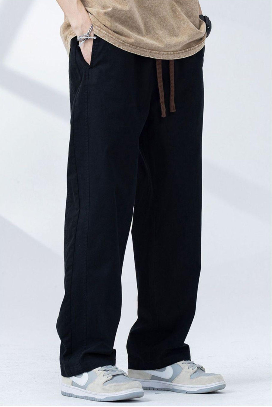 Men Mid Rise Easy Wash Regular Trousers