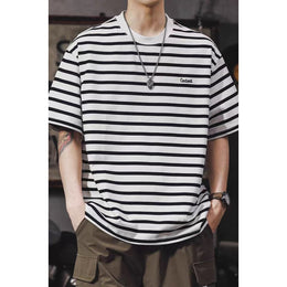 Men Striped Round Neck Oversized T-shirt