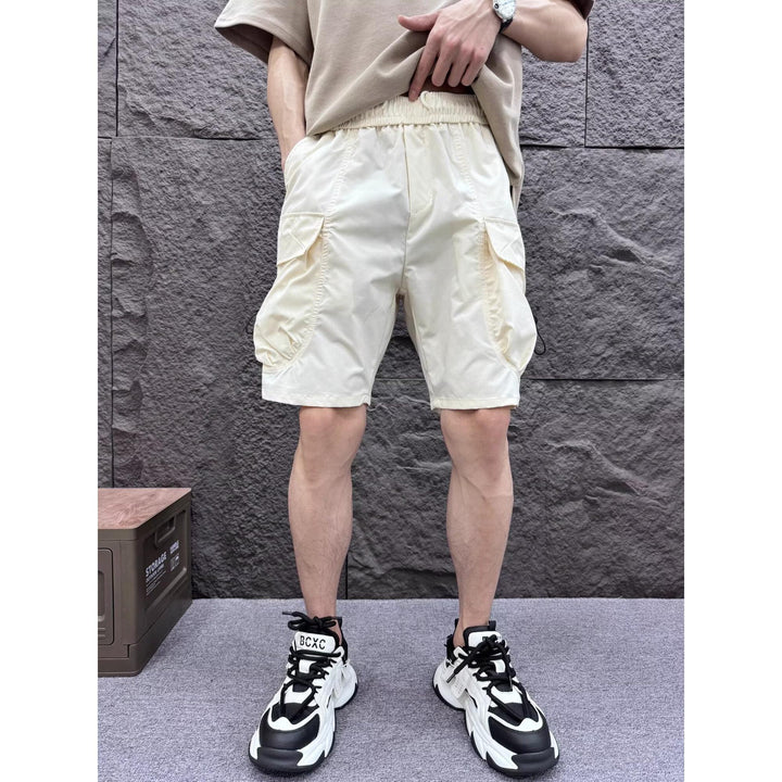 Men Low-Rise Cargo Shorts