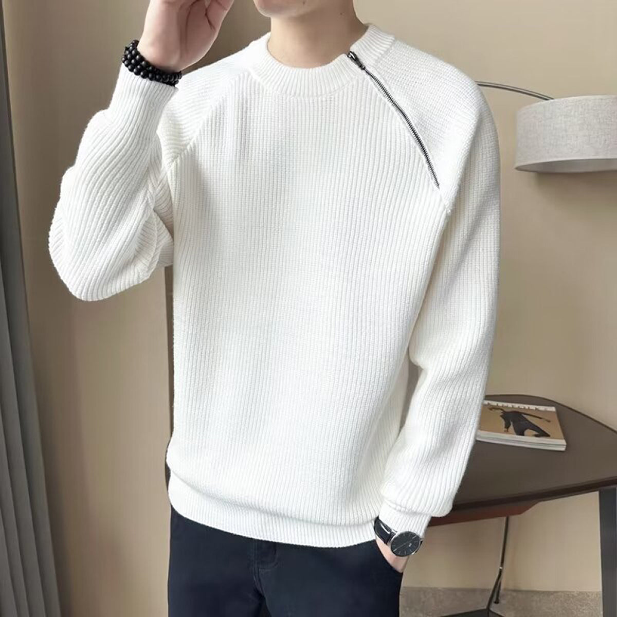 Men Round Neck Pullover