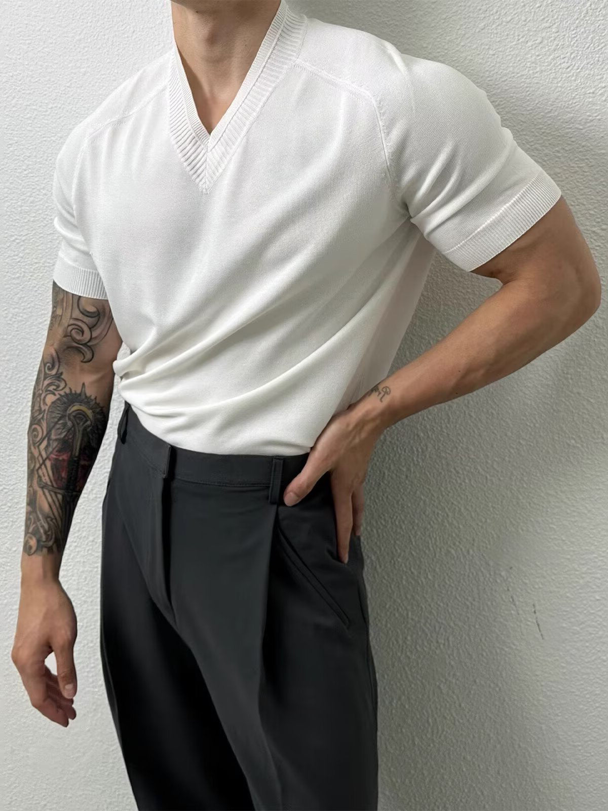V-Neck Short Sleeves T-shirt