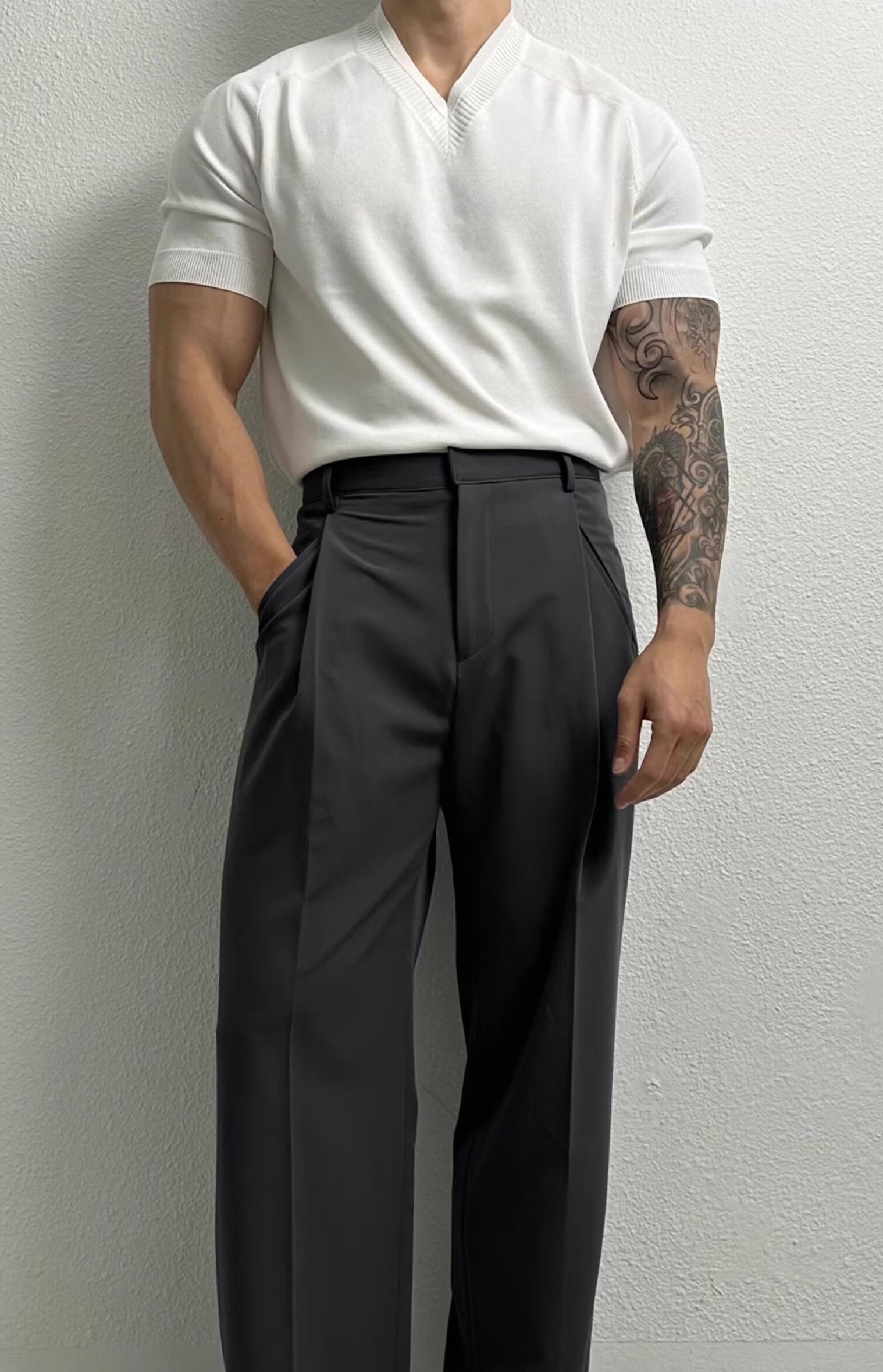 V-Neck Short Sleeves T-shirt