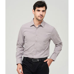Men Solid Spread Collar Casual Shirt