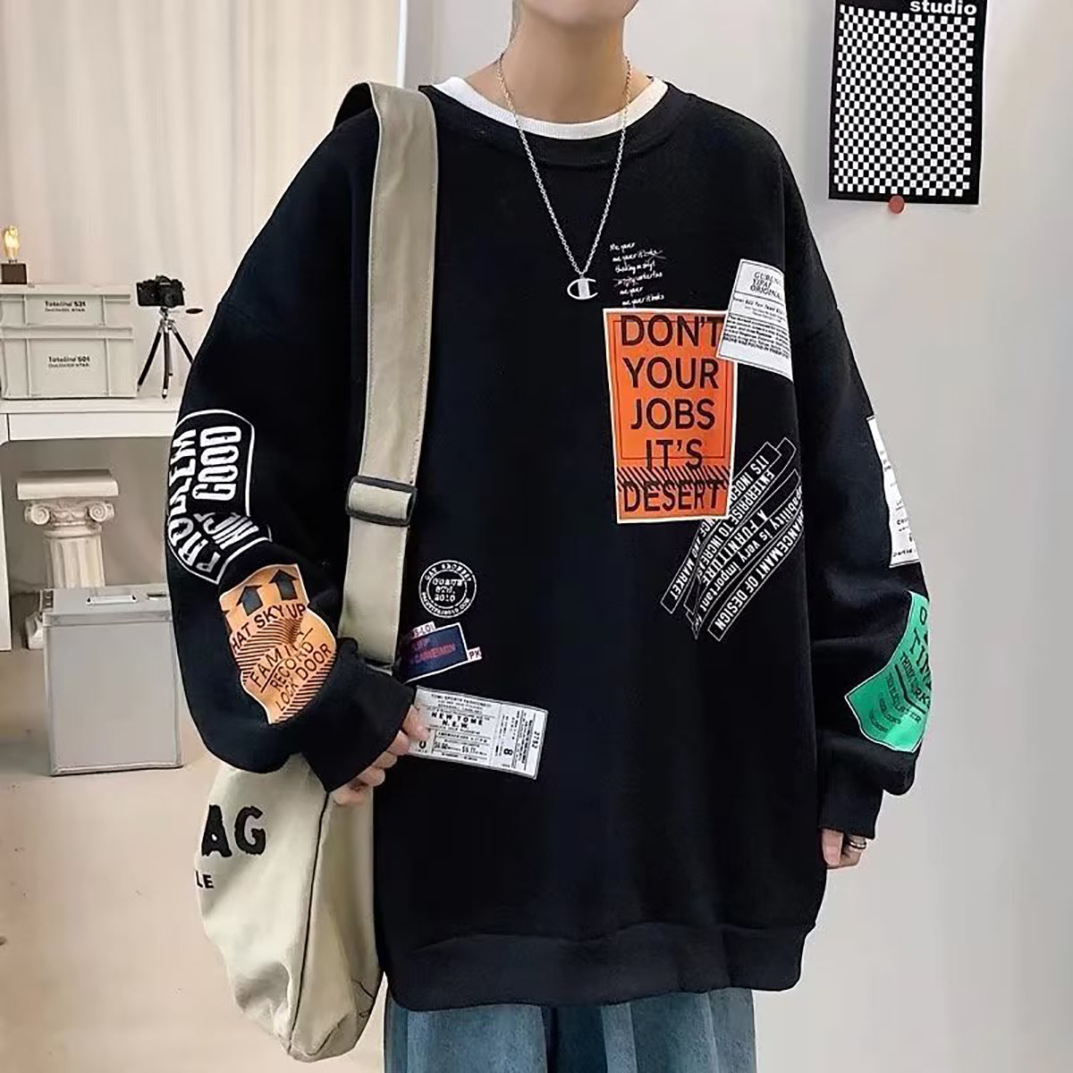 Men Typography Printed Round Neck Pullover Sweatshirt