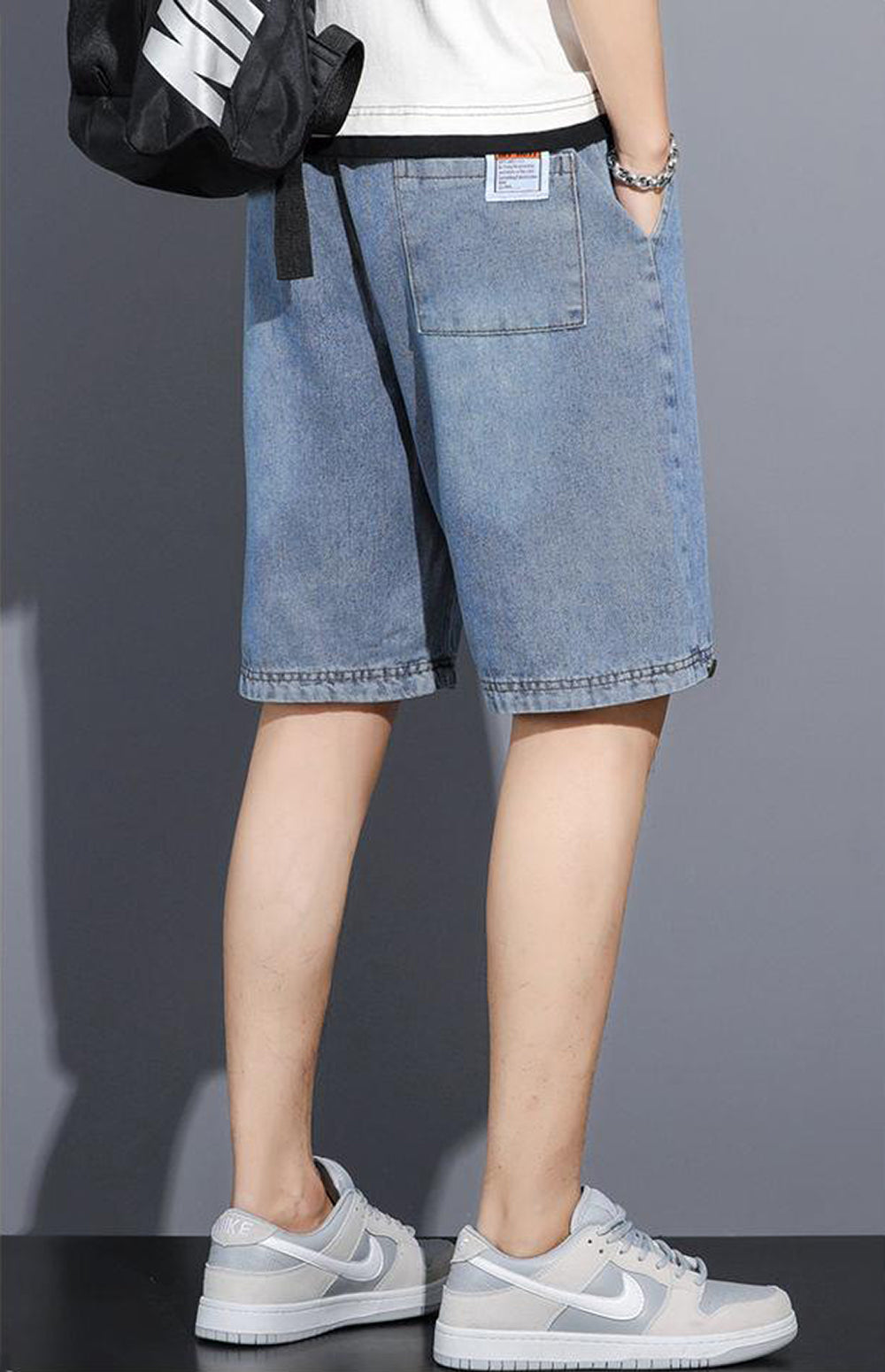 Men Solid Mid-Rise Denim Shorts