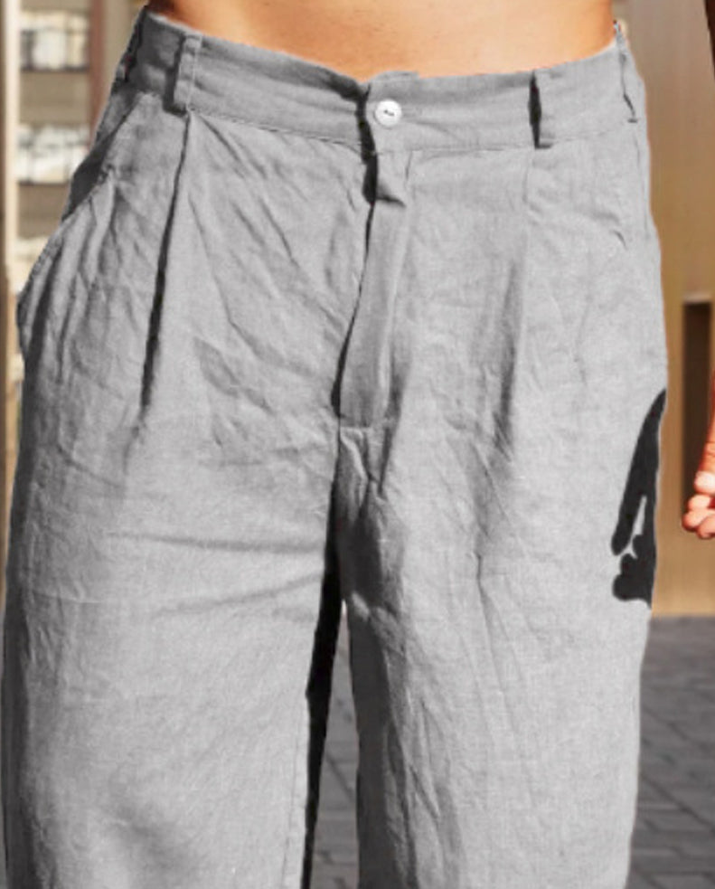 Men Easy Wash Low-Rise Regular Trousers