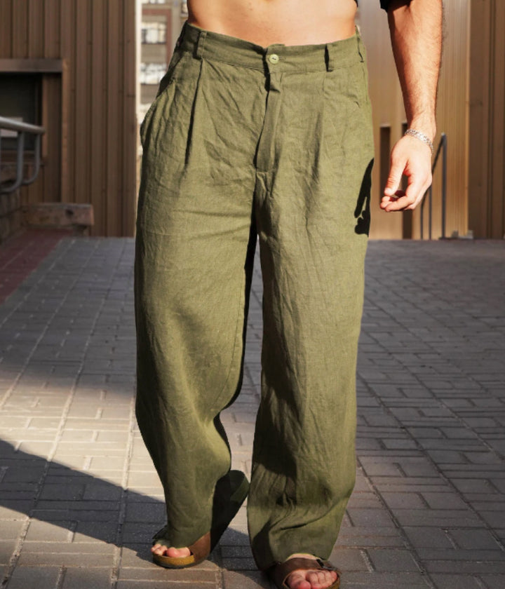 Men Solid Mid-Rise Regular Trousers
