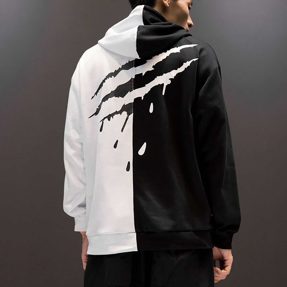 Men Typography Printed Hood Pullover Sweatshirt