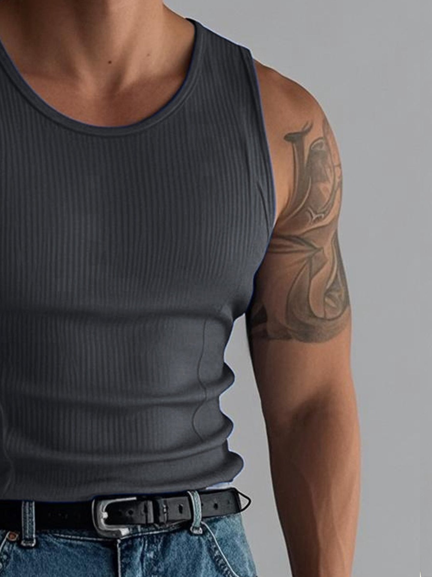 Round Neck Sleeveless Slim Fit Gym Vest
