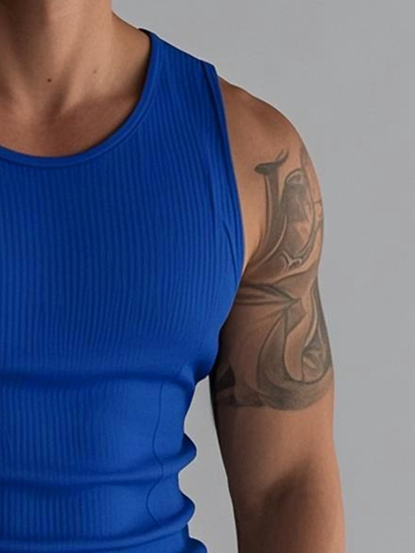 Men Raw Edge Slim Fit T-shirt