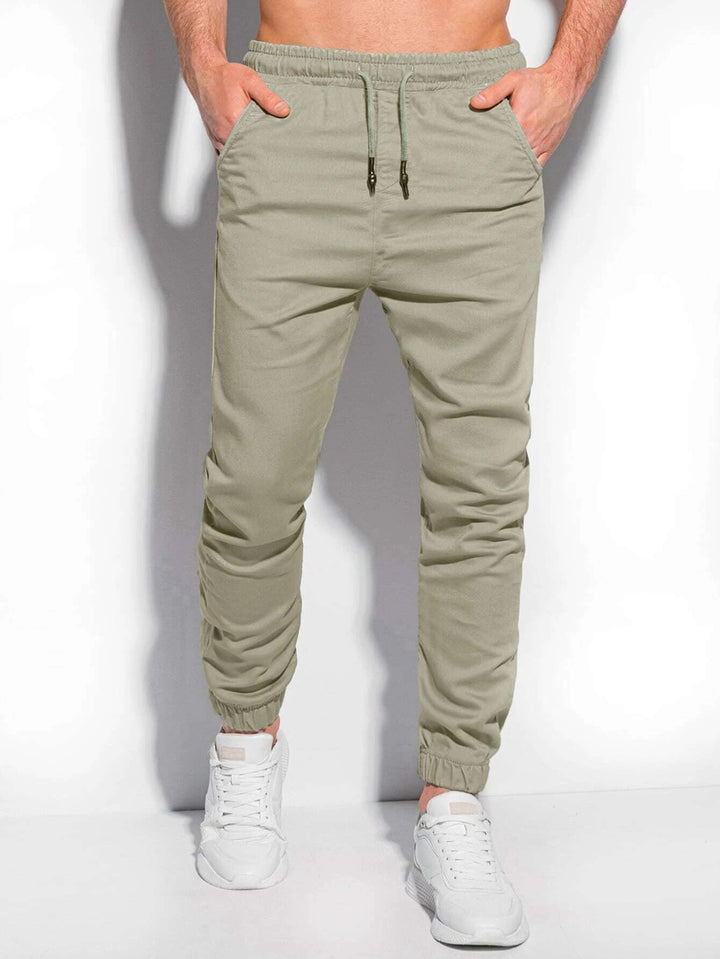 Men Mid-Rise Joggers Trousers
