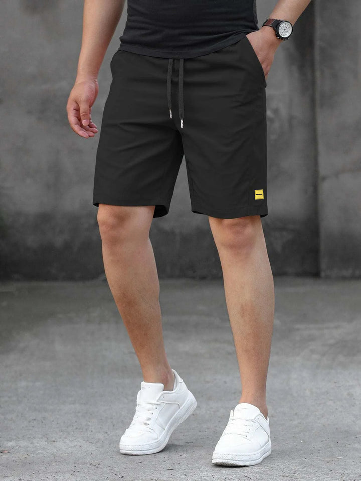 Men Solid Skinny Fit Low-Rise Outdoor Shorts