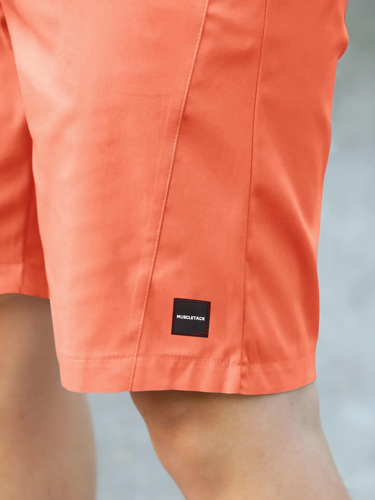 Men Skinny Fit Low-Rise Knee Length Outdoor Shorts