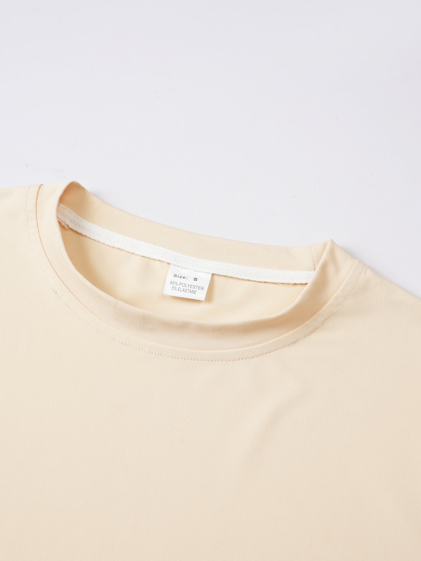 Men Colourblocked Round Neck T-shirt