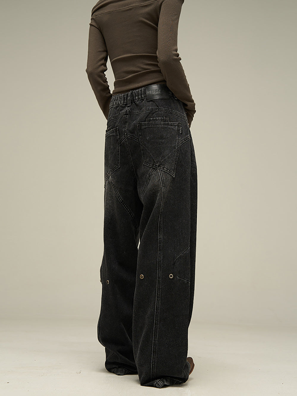 Men Wide Leg Light Fade Mid-Rise Jeans