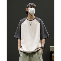 Men Colourblocked Round Neck Oversized T-shirt