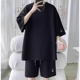 Self Design Round Neck T-Shirt With Shorts