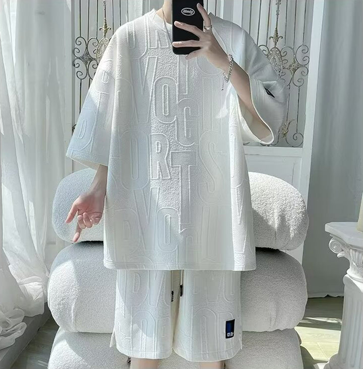 Self Design Round Neck T-Shirt With Shorts