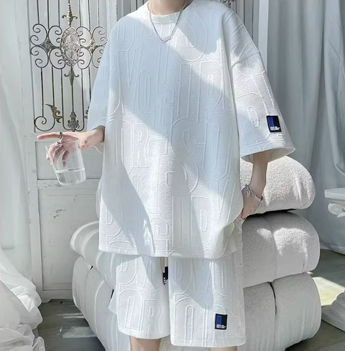 Self Design Round Neck T-Shirt With Shorts